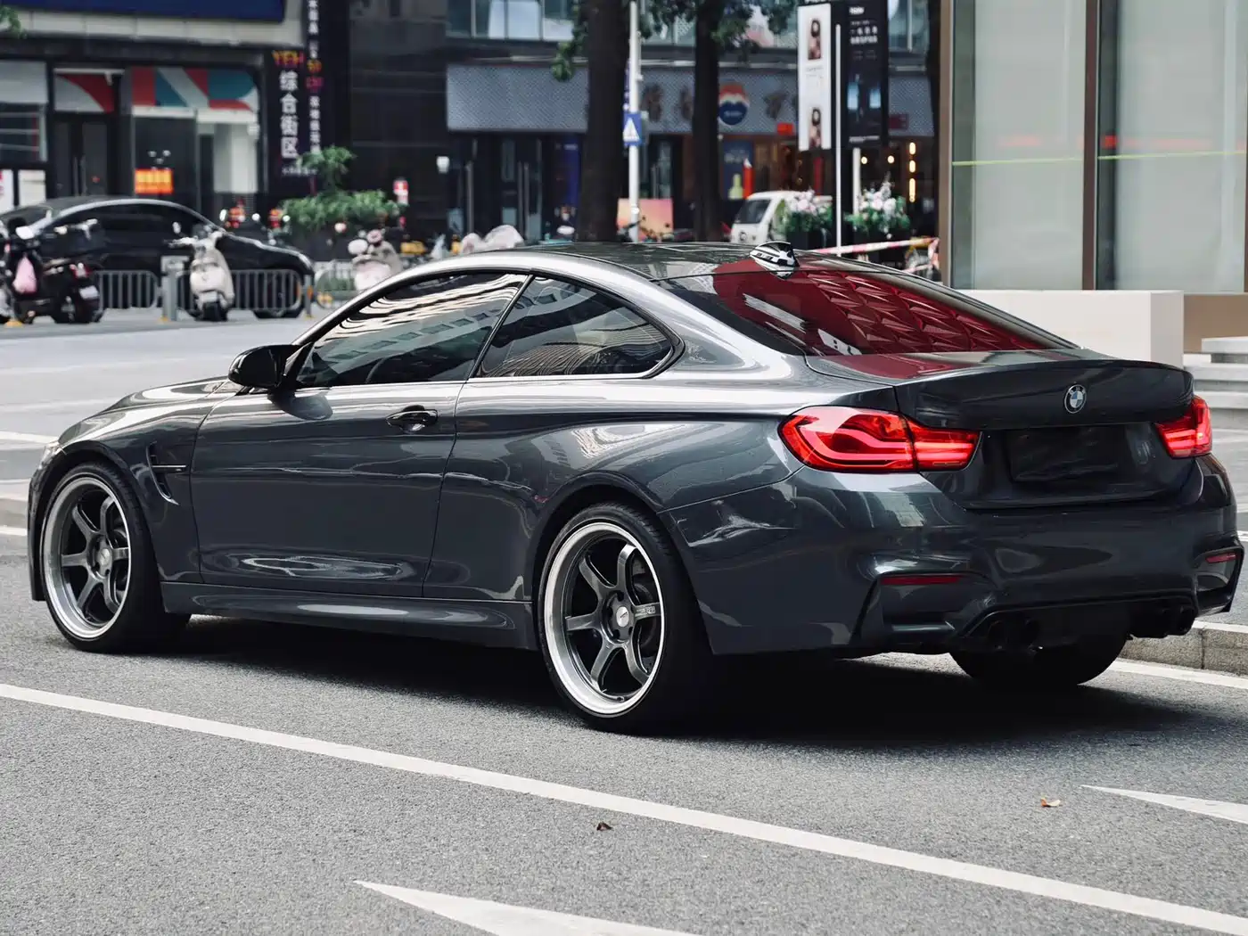 BMW M4 2019 M4 Coupe Competition фото 3