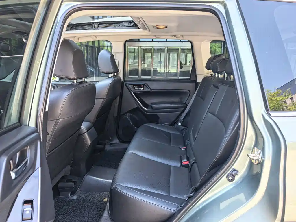SUBARU FORESTER