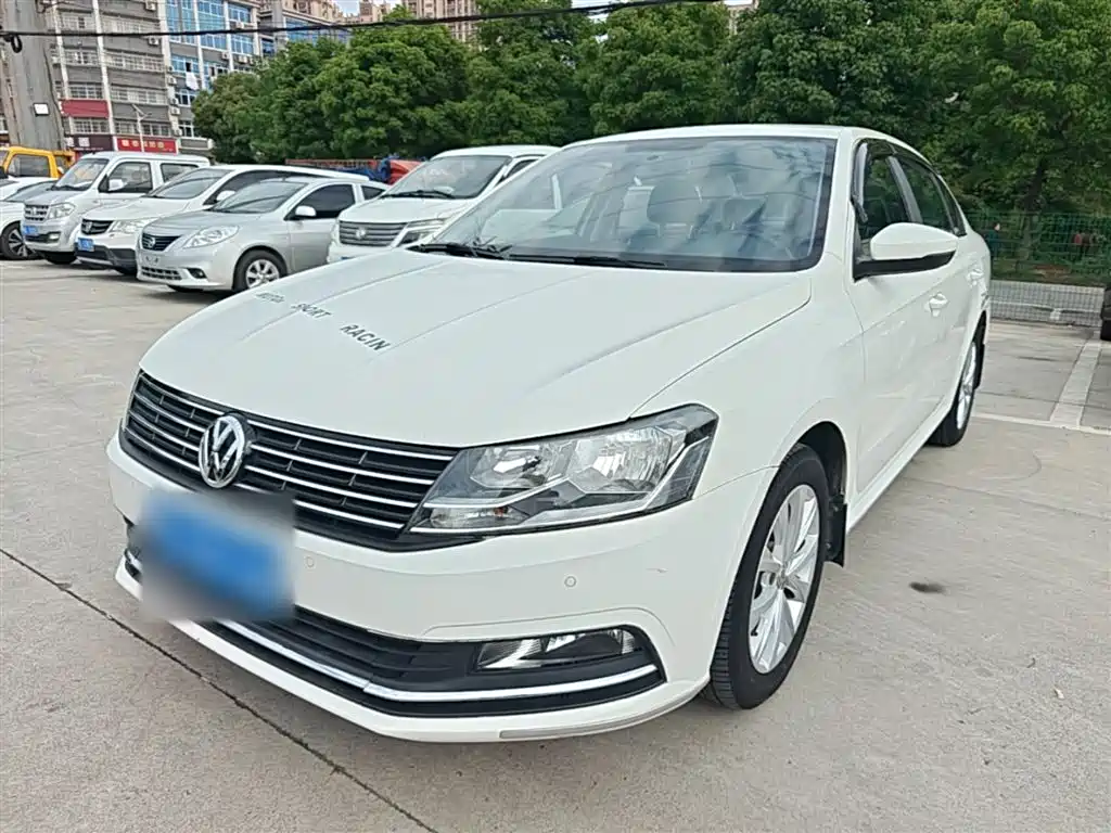Volkswagen Lavida 2017 1.6L Manual Comfort Edition