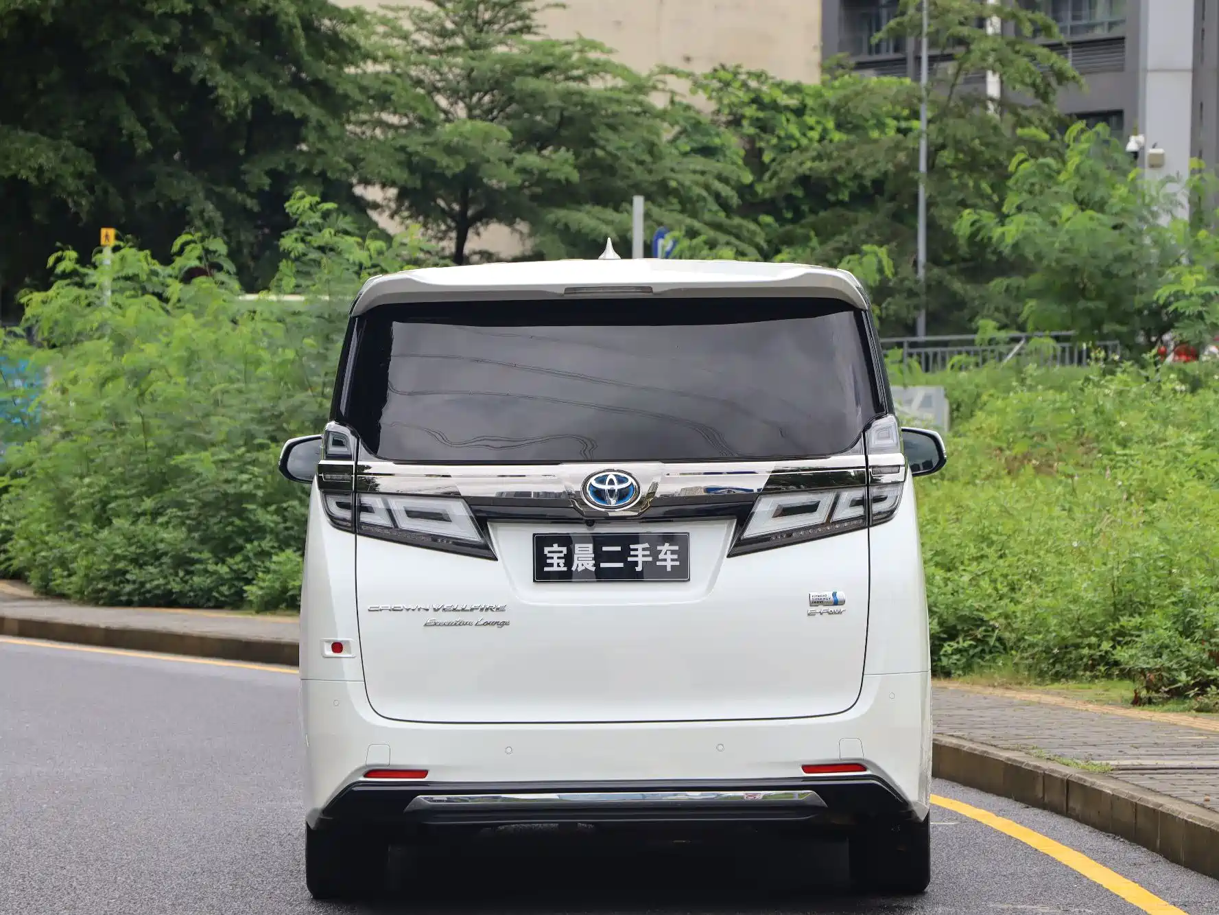 Фото 5 - Toyota Vellfire