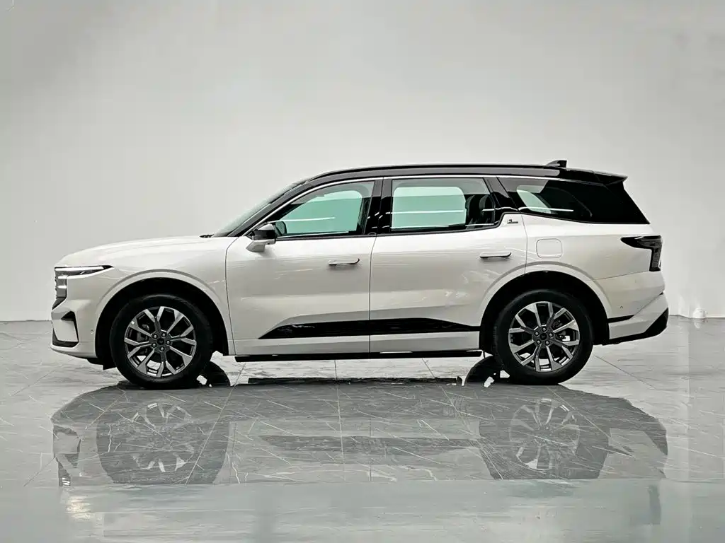 Фото 3 - Ford Edge