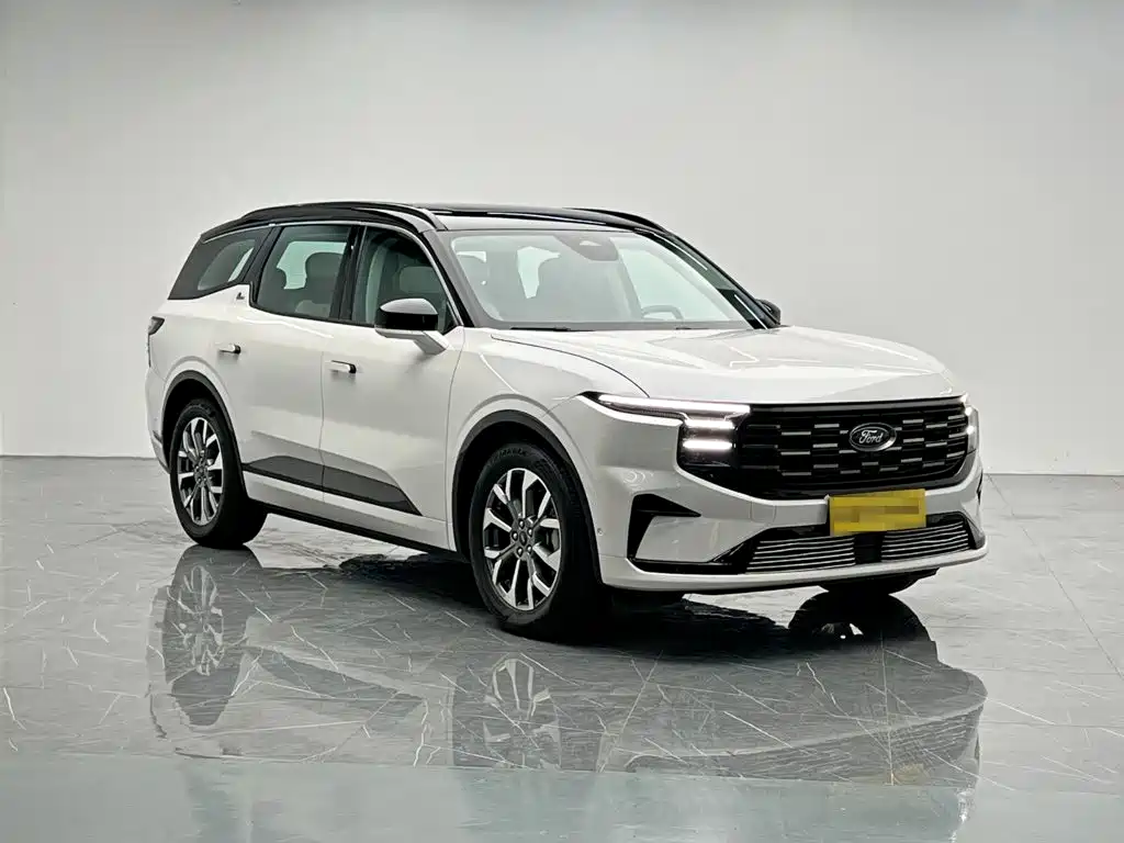 Фото 8 - Ford Edge
