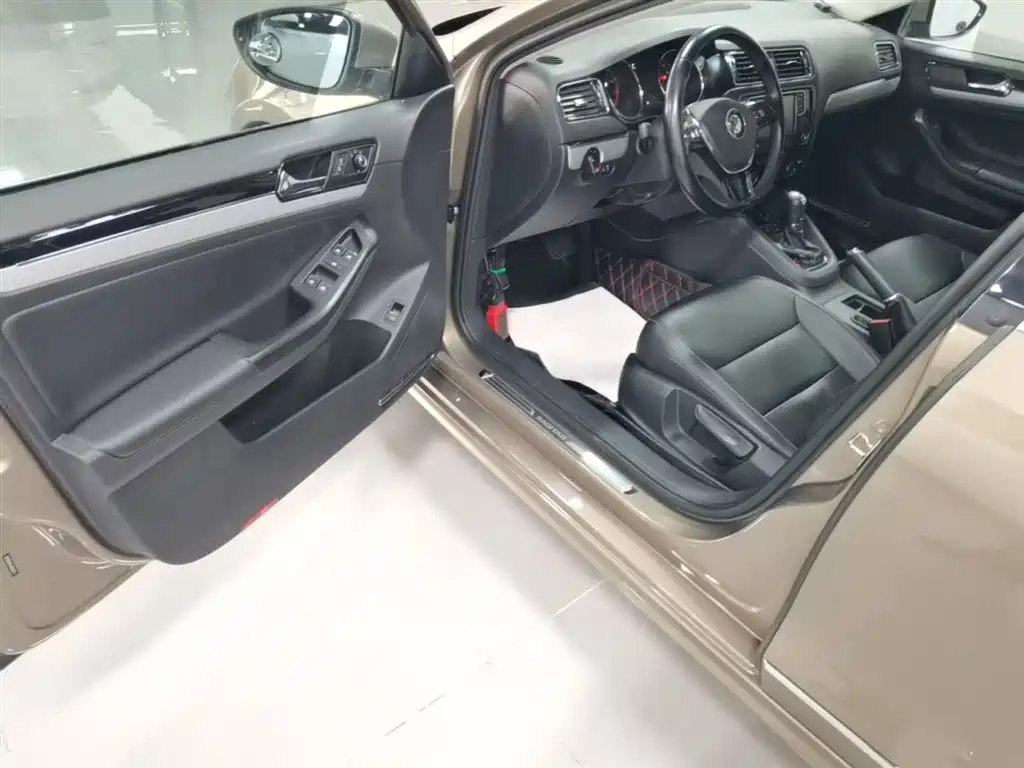 Volkswagen Sagitar 2018 280TSI DSG Comfort фото 16