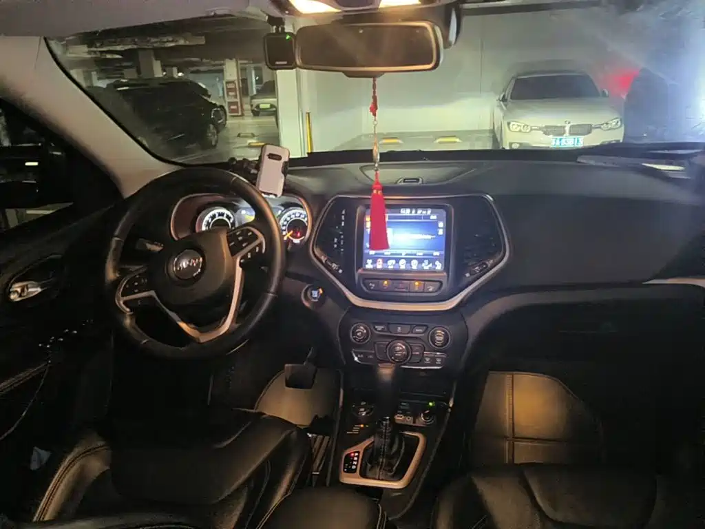 Jeep Cherokee (Import) 2014 2014 2.4L Elite