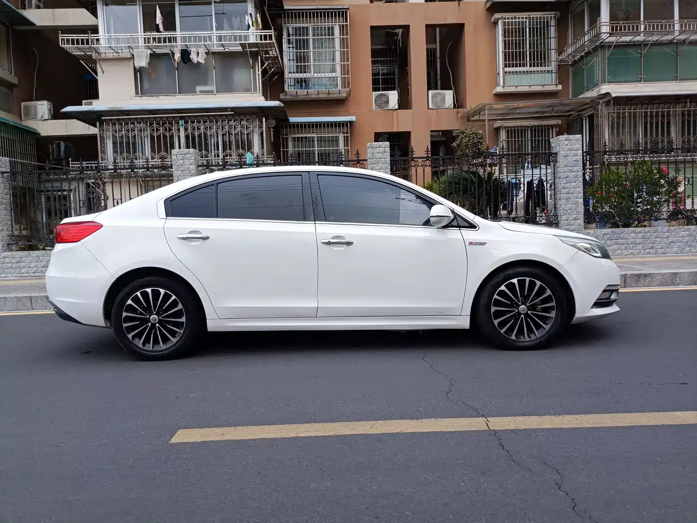 Zotye Z500 2018 2016 1.5T Manual Premium