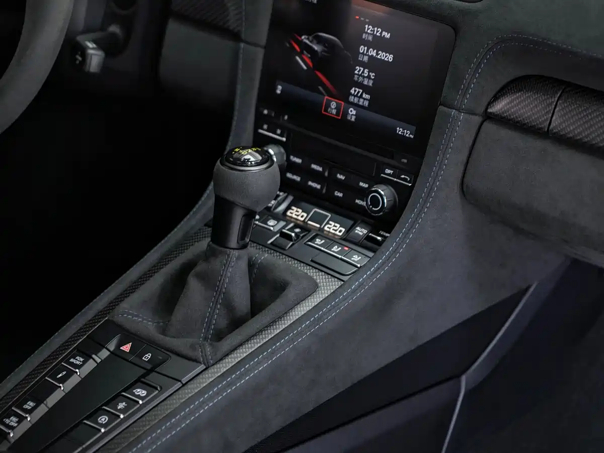 Porsche 718 2022 Cayman GT4 RS 4.0L фото 22