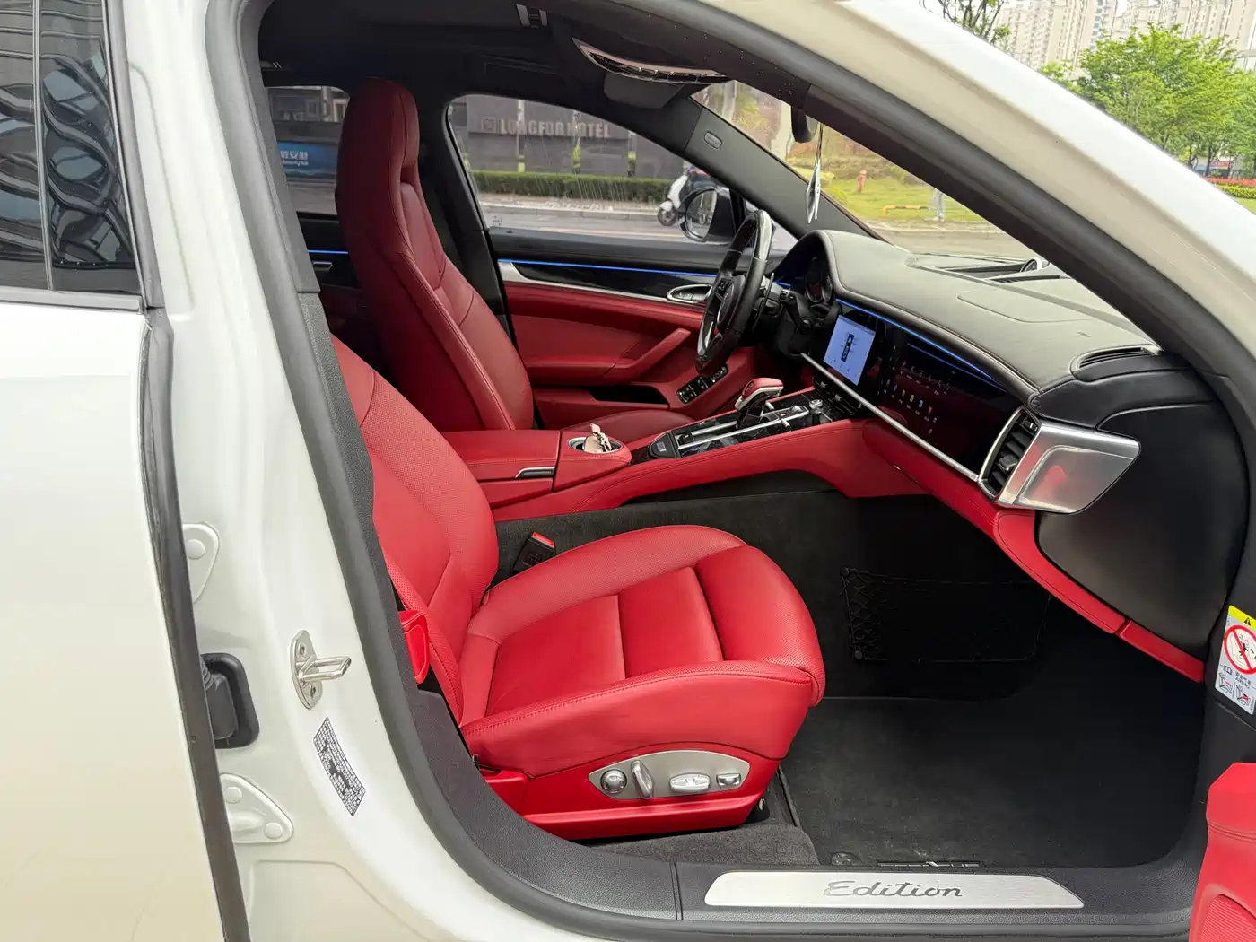 Porsche Panamera 2016 Panamera Edition 3.0T фото 8