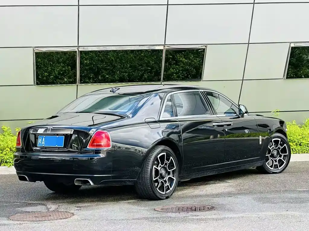 Фото 9 - Rolls-Royce Ghost