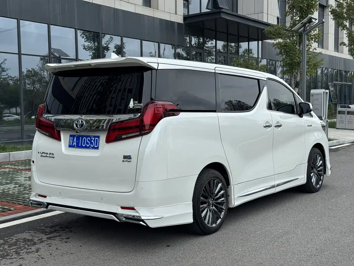 Toyota Alphard 2021 Hybrid 2.5L Premium фото 12