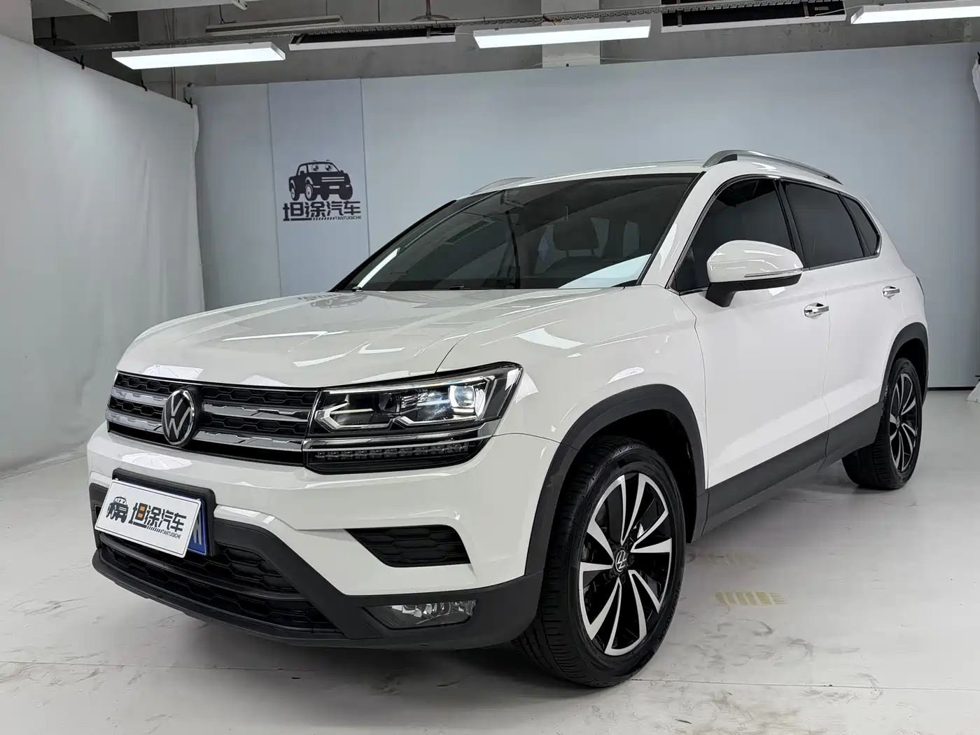 Volkswagen Tharu 2021 Model 280TSI 2WD Luxury Edition