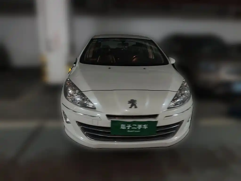 Peugeot 408 2013 2.0L Automatic Comfort Edition фото 24