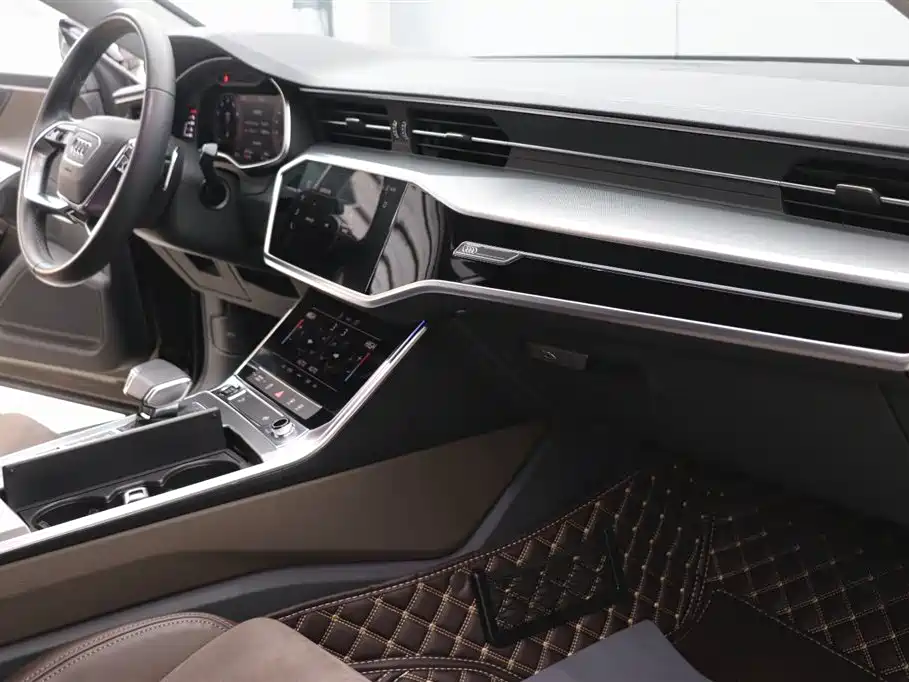 Audi A7L 2022 45 TFSI S-line Dream Builder Crystal Package фото 20
