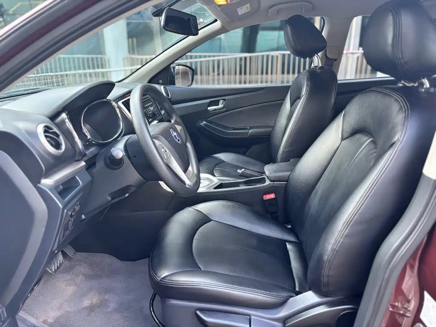 Venucia T70 2016 2015 2.0L CVT Ruixing Edition