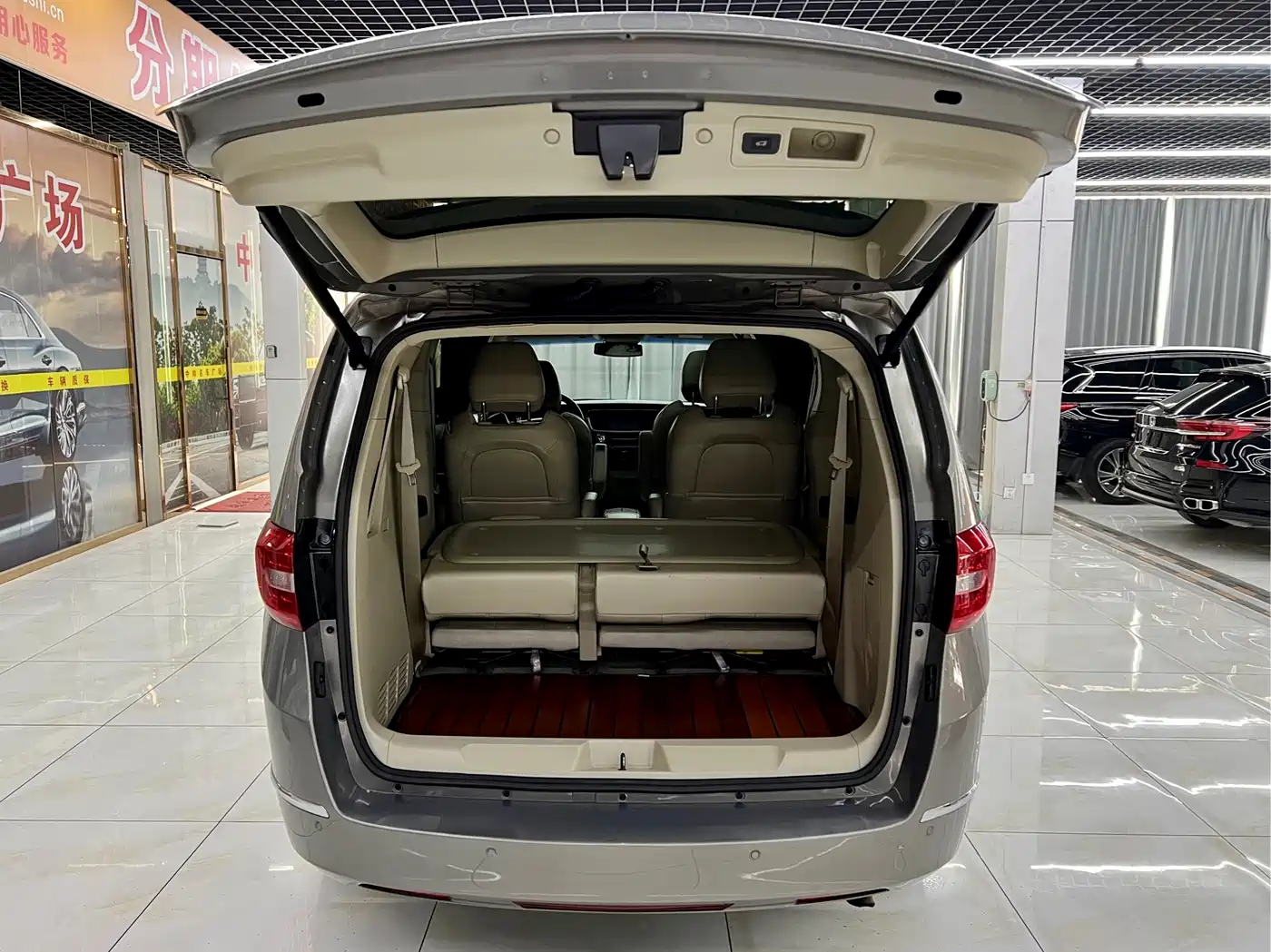 Buick GL8 2017 25S Luxury China V фото 8