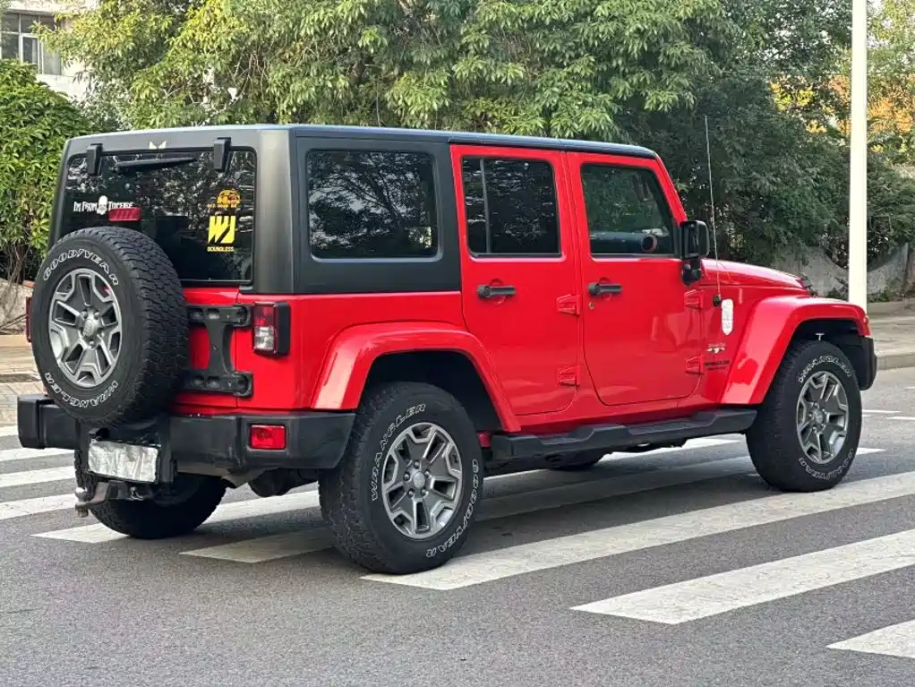 صورة 8 - Jeep Wrangler