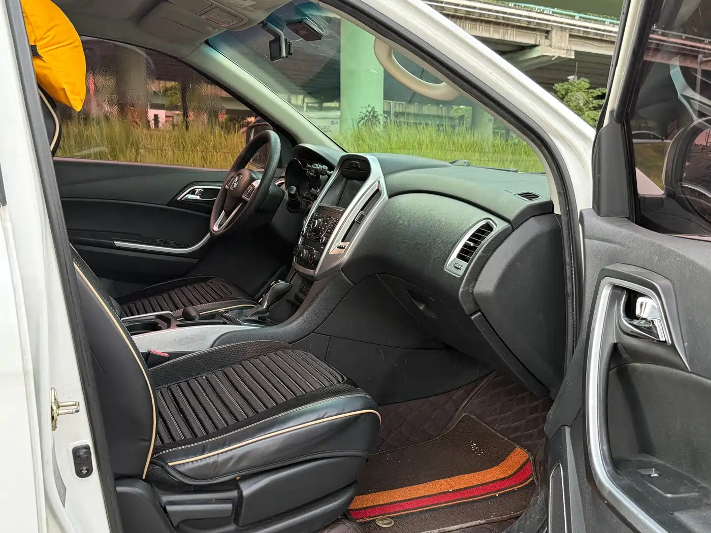 Jiangling Yusheng S350 2014 2013 2.4T Automatic 4WD Diesel Premium Luxury 5-seater