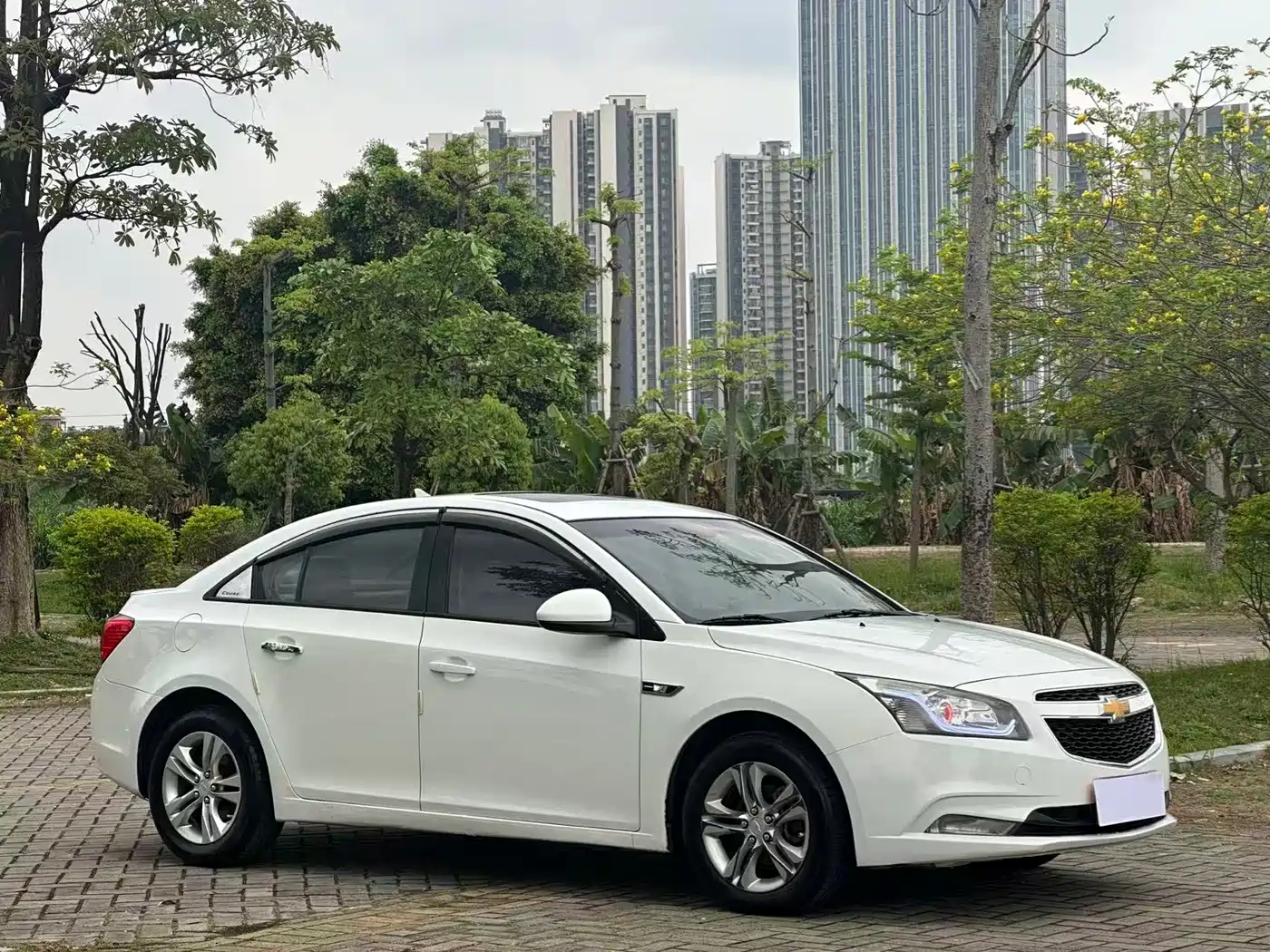 Chevrolet Cruze 2015 1.5L Classic SE AT фото 3