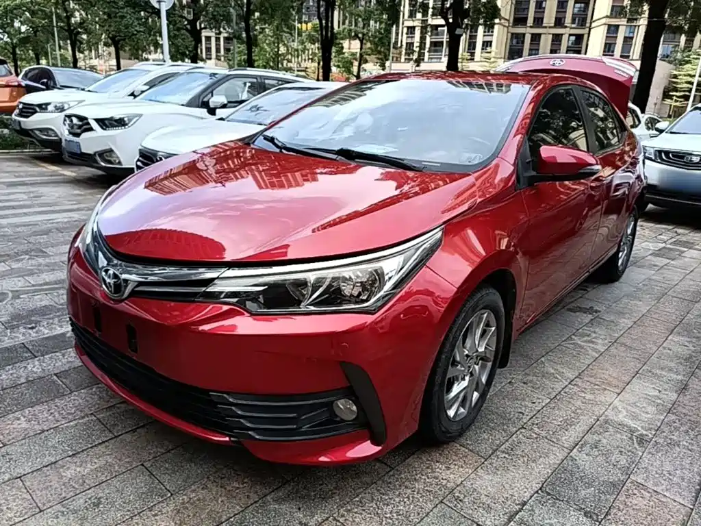 Фото 1 - Toyota Corolla