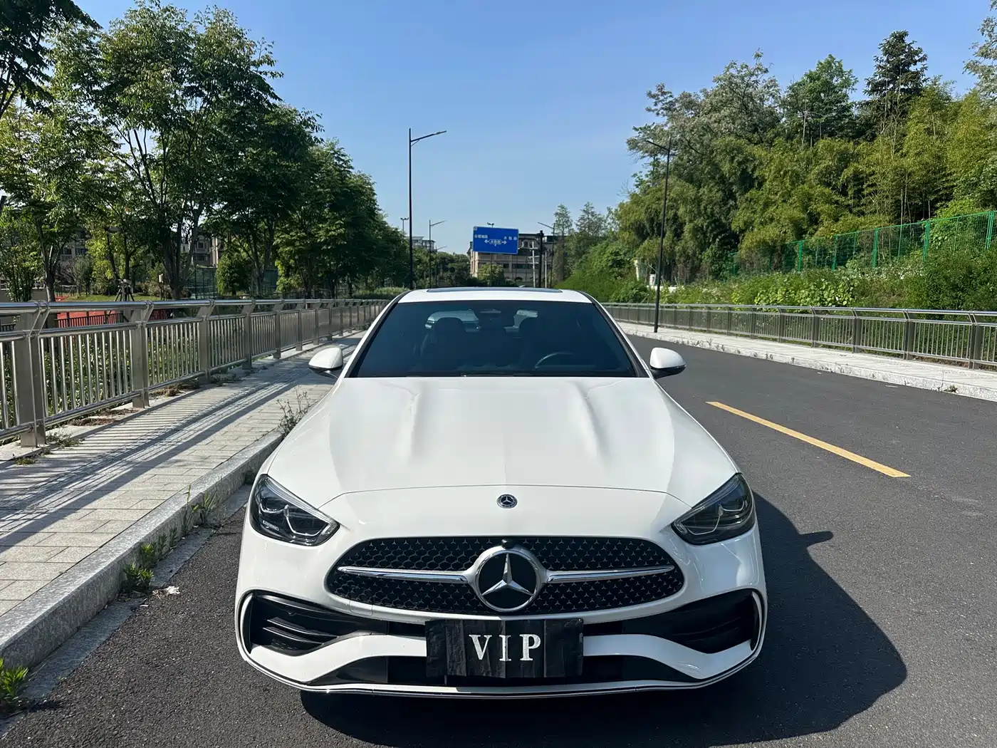 Mercedes-Benz C-Class 2023 C 200 L Sport фото 2
