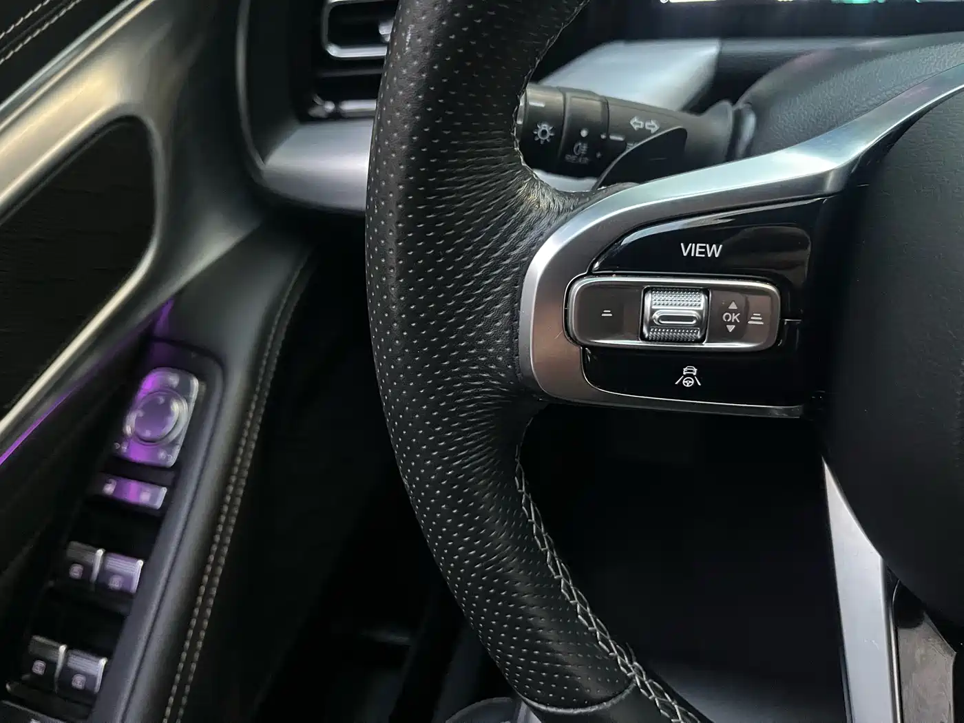 GAC Trumpchi Trumpchi GS8 2022 Pilot Series 2.0TGDI 2WD Luxury Smart Connect Edition (7-Seater) фото 36