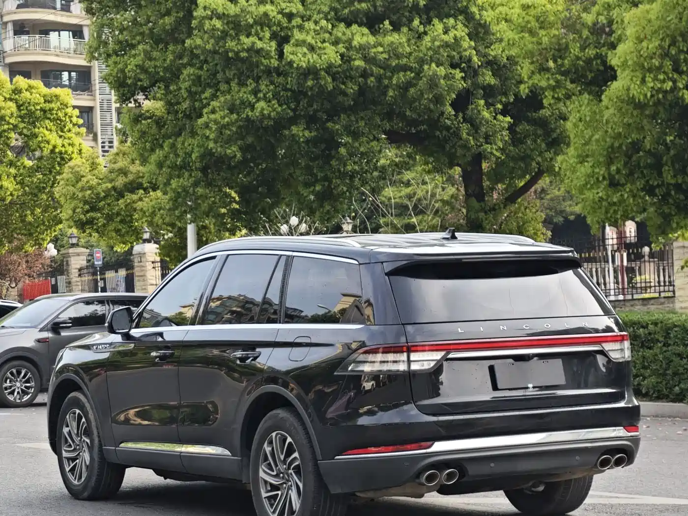 Lincoln Aviator (Import) 2020 2020 3.0T V6 AWD Premium Edition