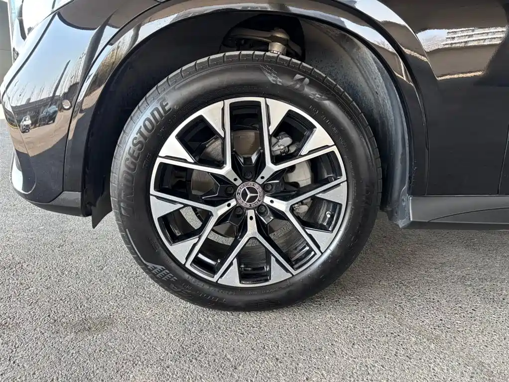Mercedes-Benz GLC 2024 GLC 260 L 4MATIC Luxury 5-seater фото 16