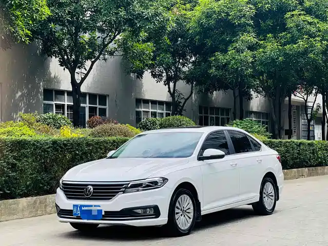 Volkswagen Lavida 280TSI DSG, Комфорт