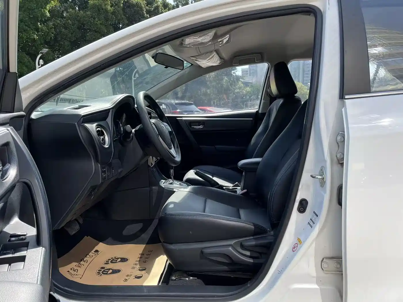 Toyota Corolla 2017 Facelift 1.2T S-CVT GL фото 5