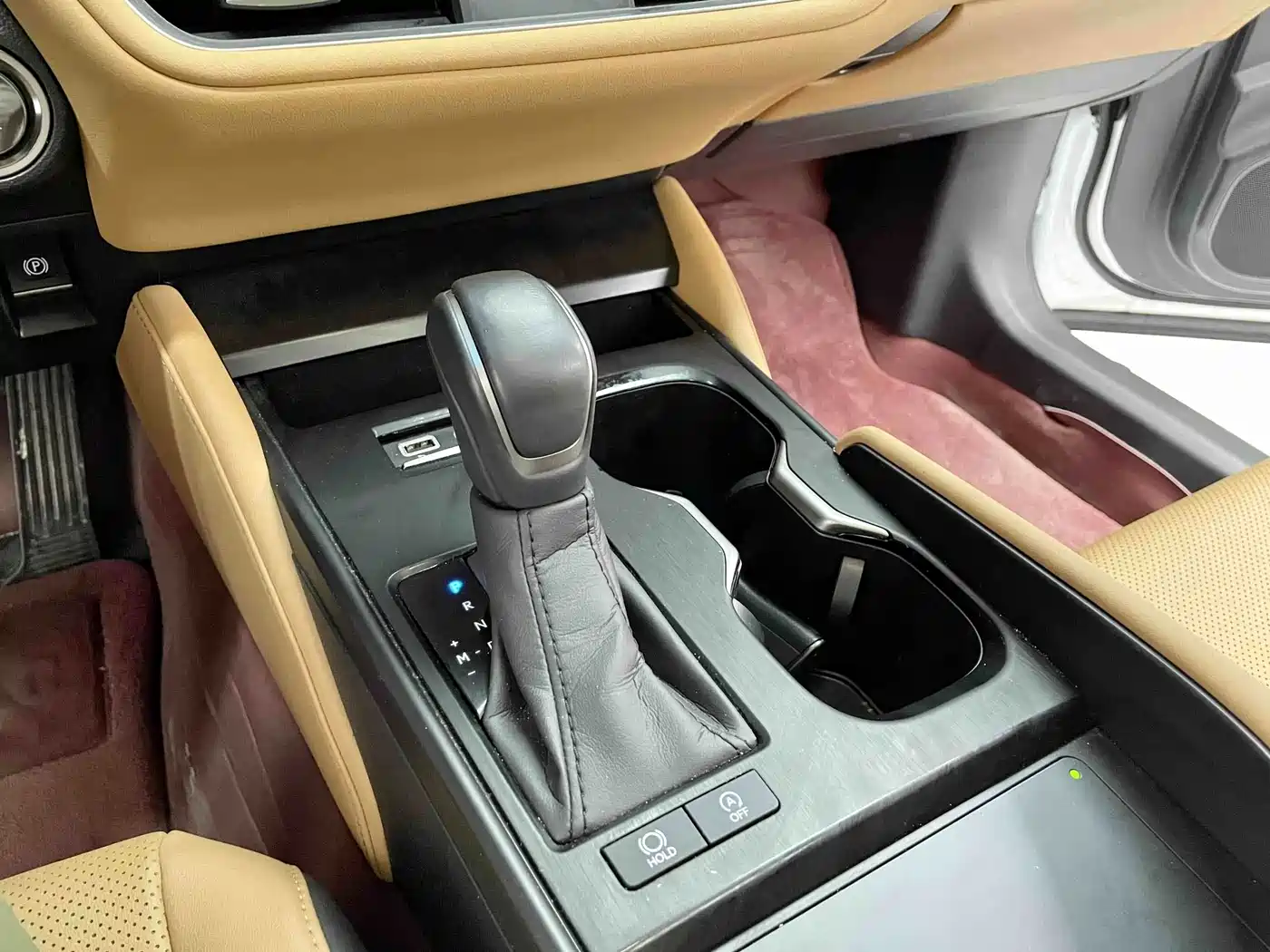 Lexus ES 2025 2025 200 Ultimate Edition