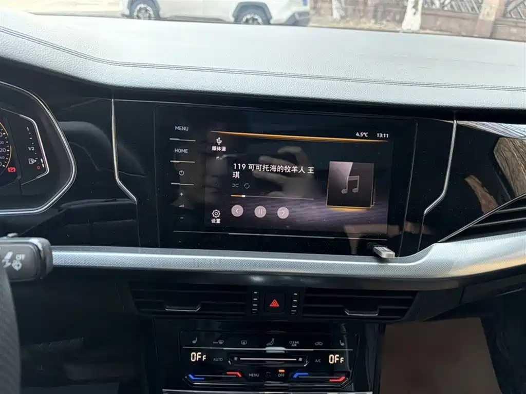 Volkswagen Passat 2022 330TSI Starlight Elite Edition фото 18