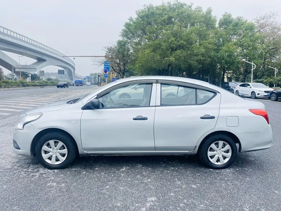 Nissan Sunny 2017 2015 1.5XE CVT Comfort