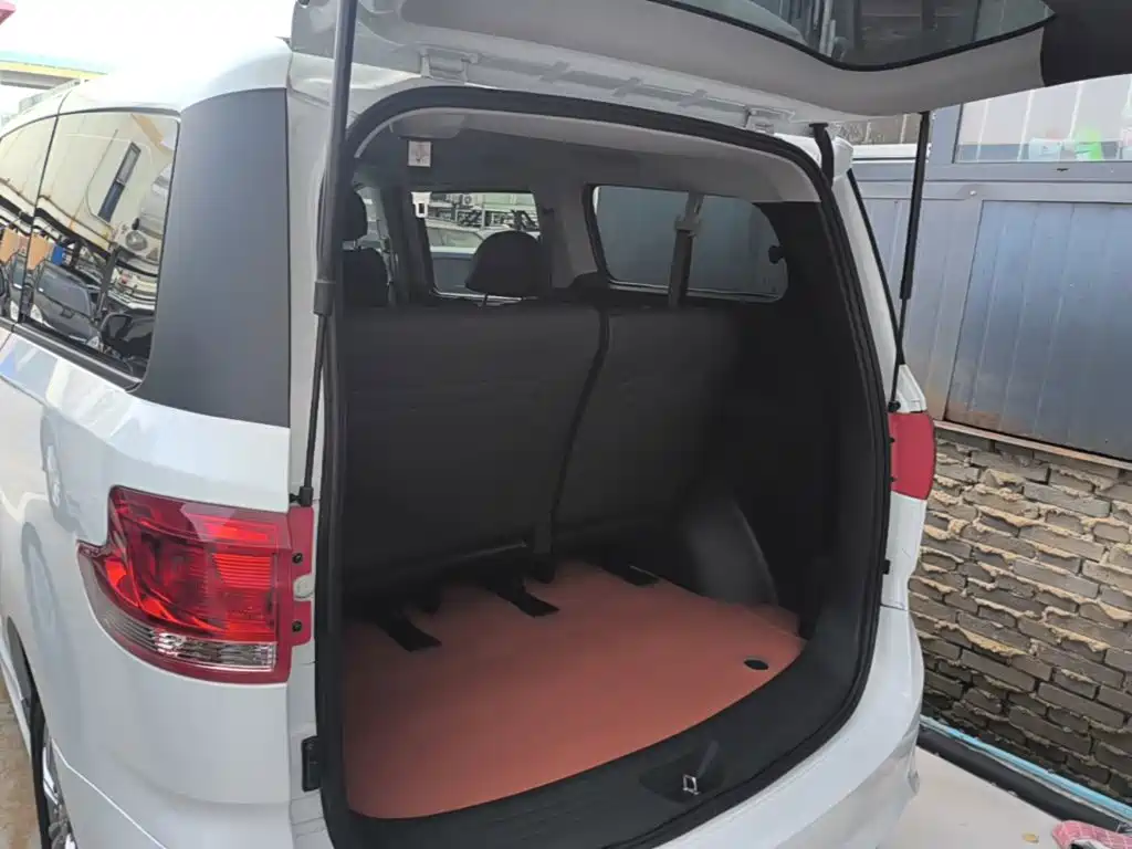 SAIC Maxus Maxus G10 2021 2019 Facelift PLUS 2.0T Automatic Elite Edition China VI