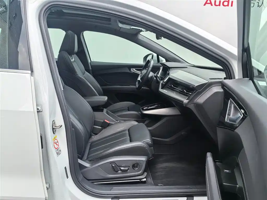 Audi Q4 e-tron 2025 2024 40 e-tron Creation Edition