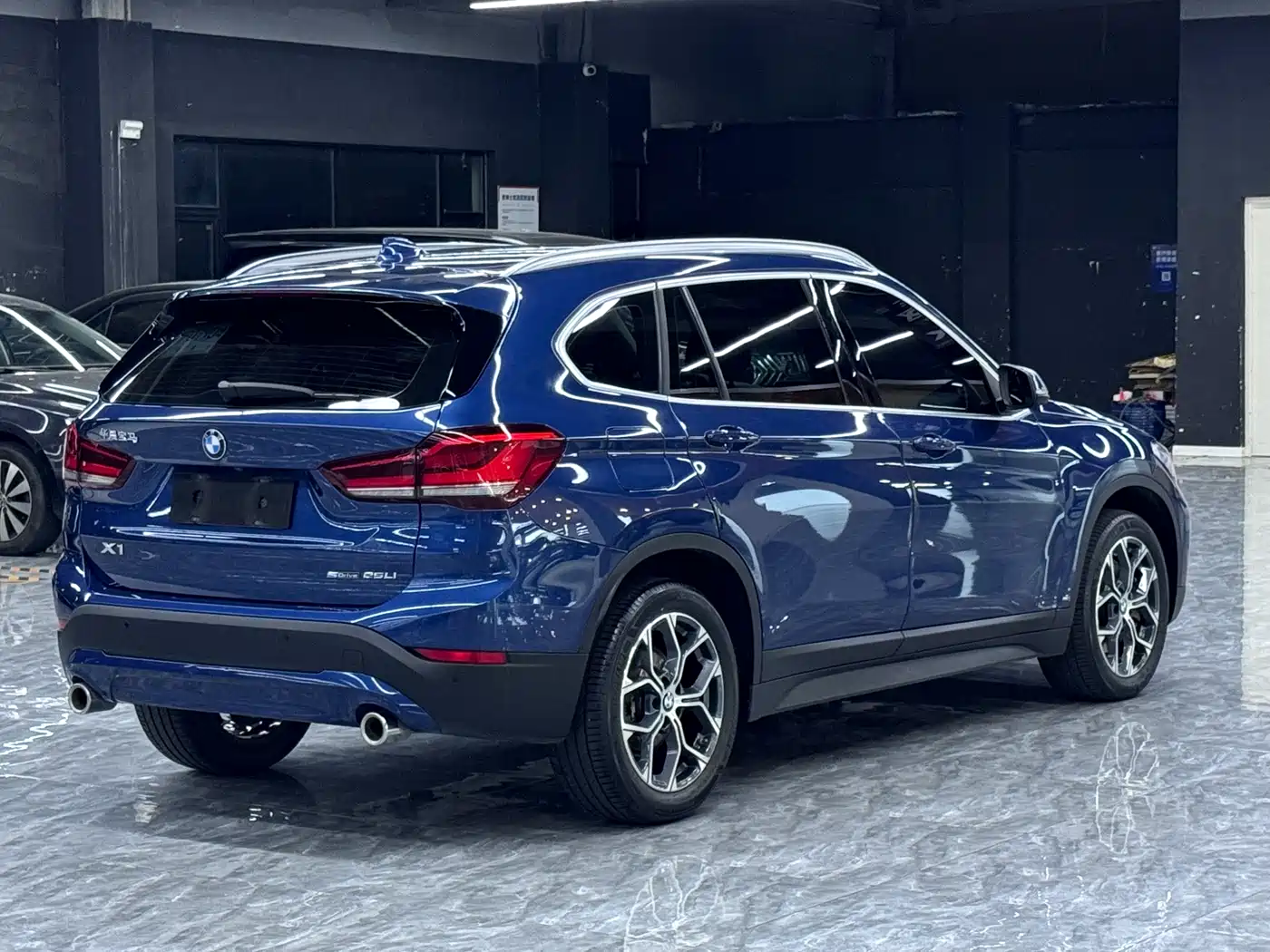 BMW X1 2021 sDrive25Li Leading фото 5