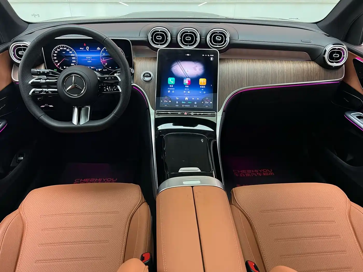 MERCEDES-BENZ GLC