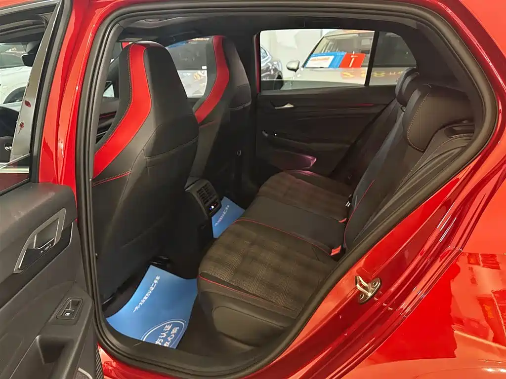 Volkswagen Golf GTI 2021 380TSI DSG GTI фото 28