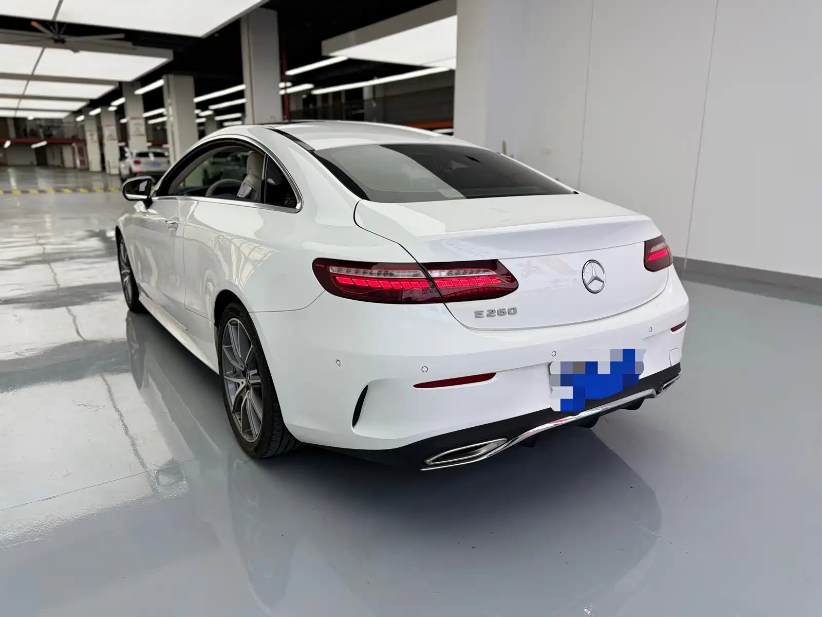 Фото 17 - Mercedes-Benz E-Class (Import)