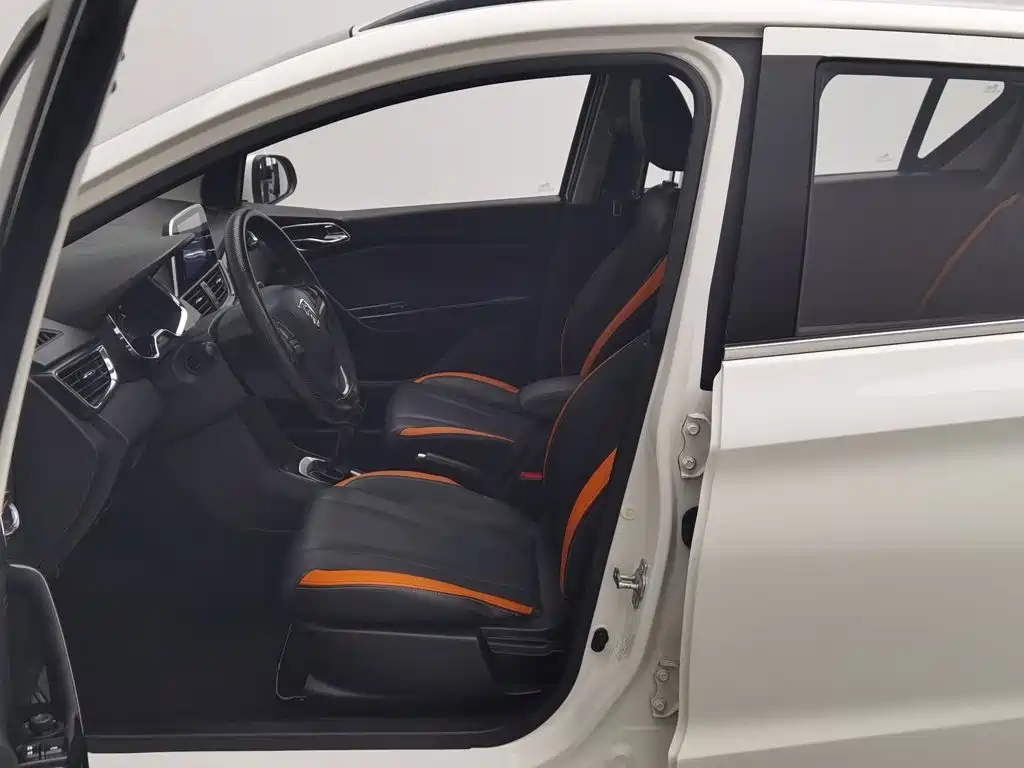 Baojun 310 2017 2016 1.2L Manual Luxury Type