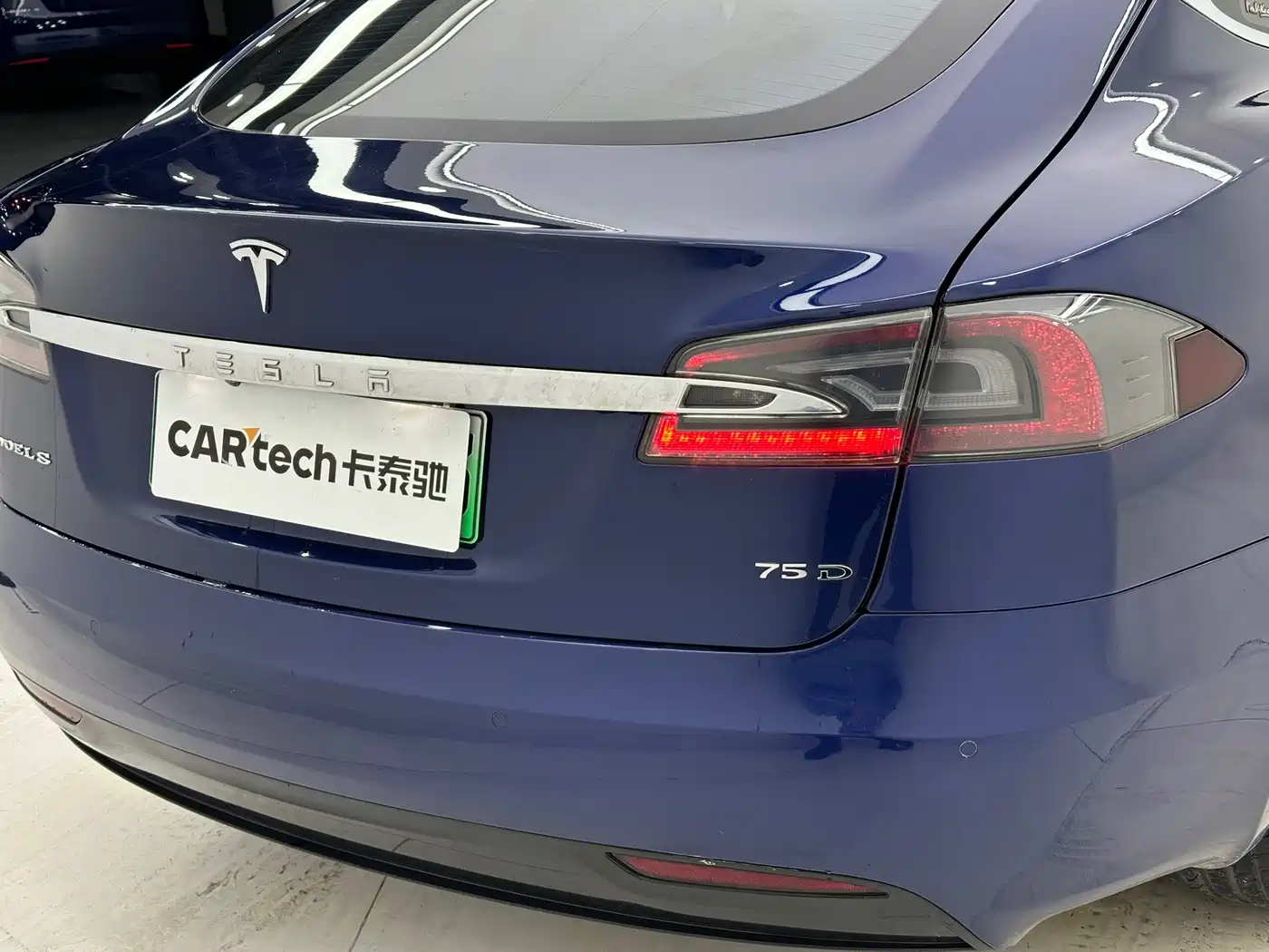 TESLA MODEL S