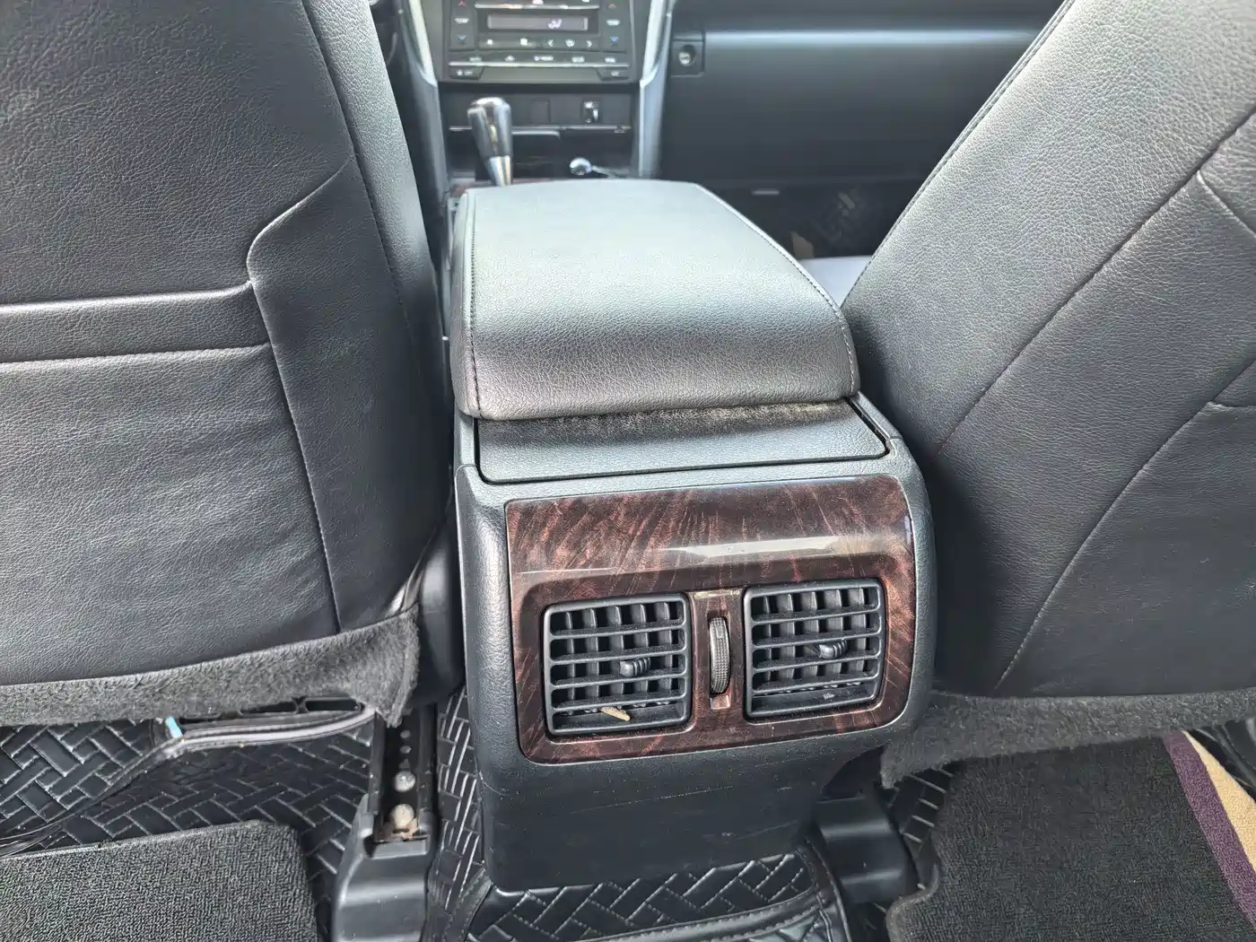 Toyota Camry 2015 2015 2.0G Leading Edition