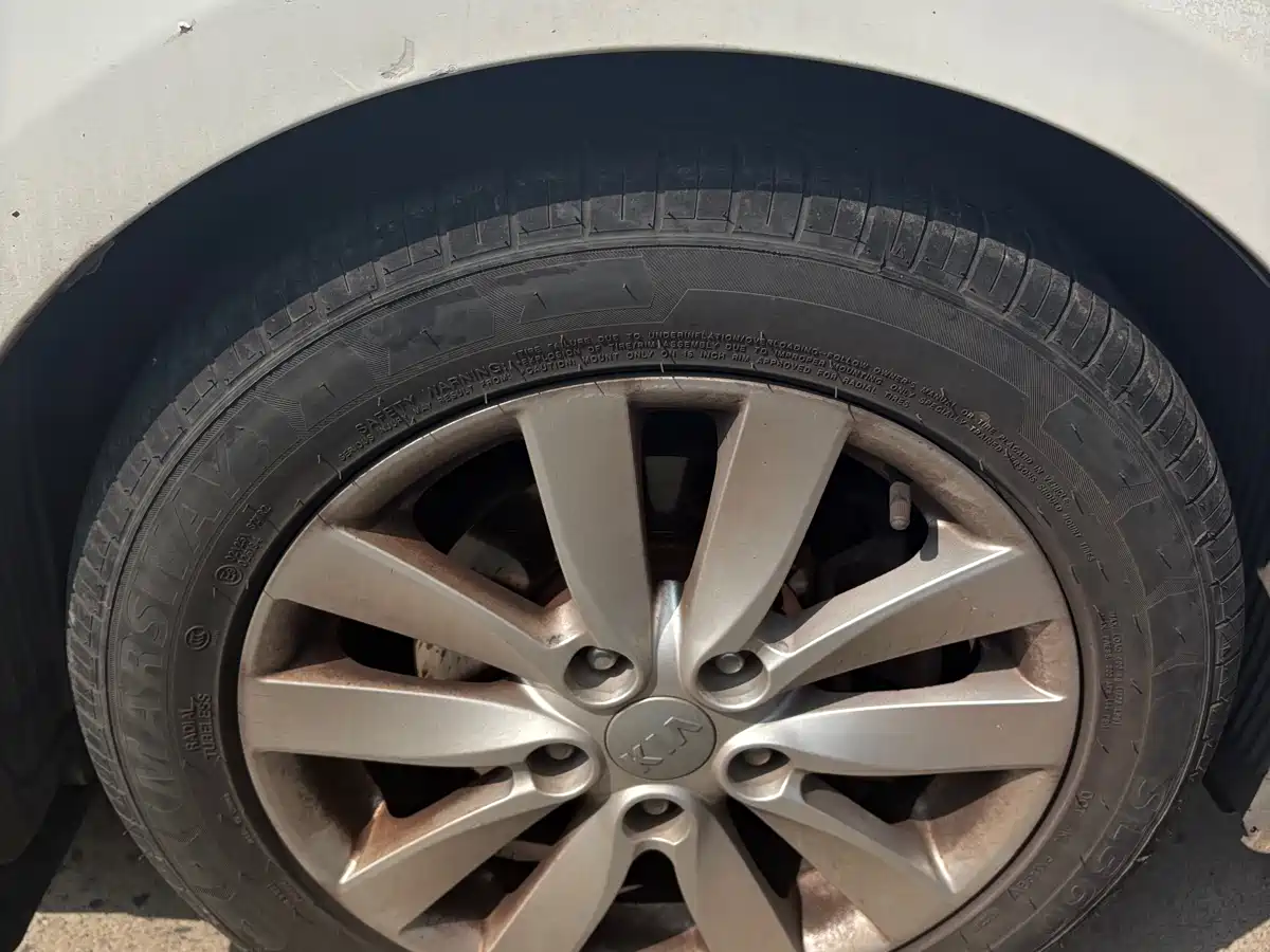 Kia K3 2013 1.6L Manual GLS фото 5