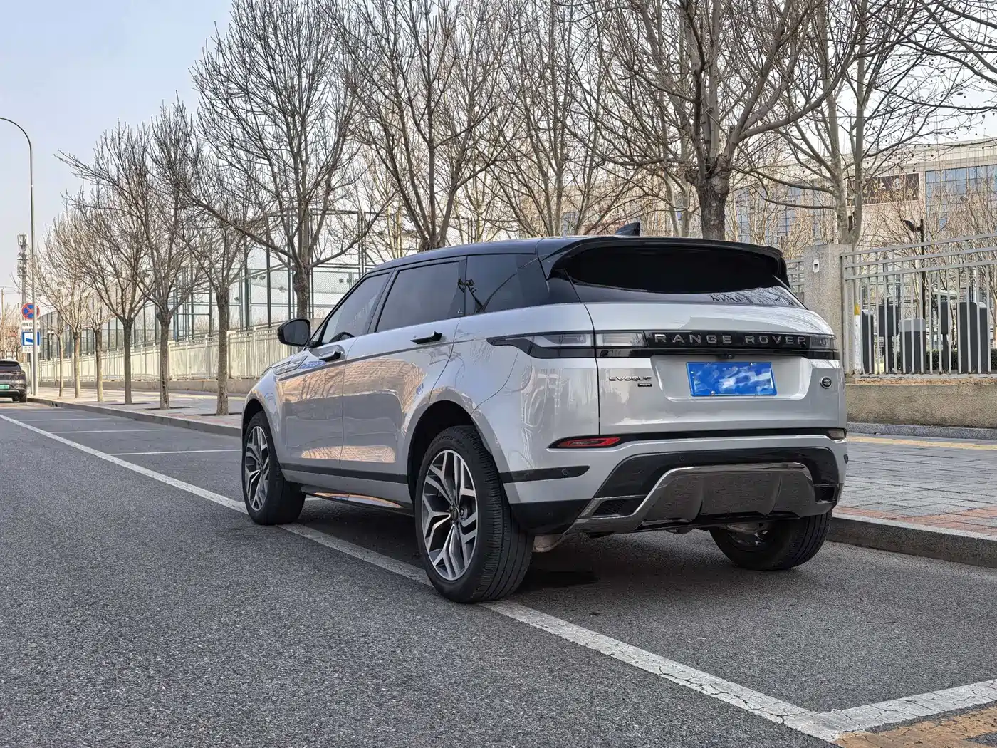 LAND ROVER RANGE ROVER AURORA