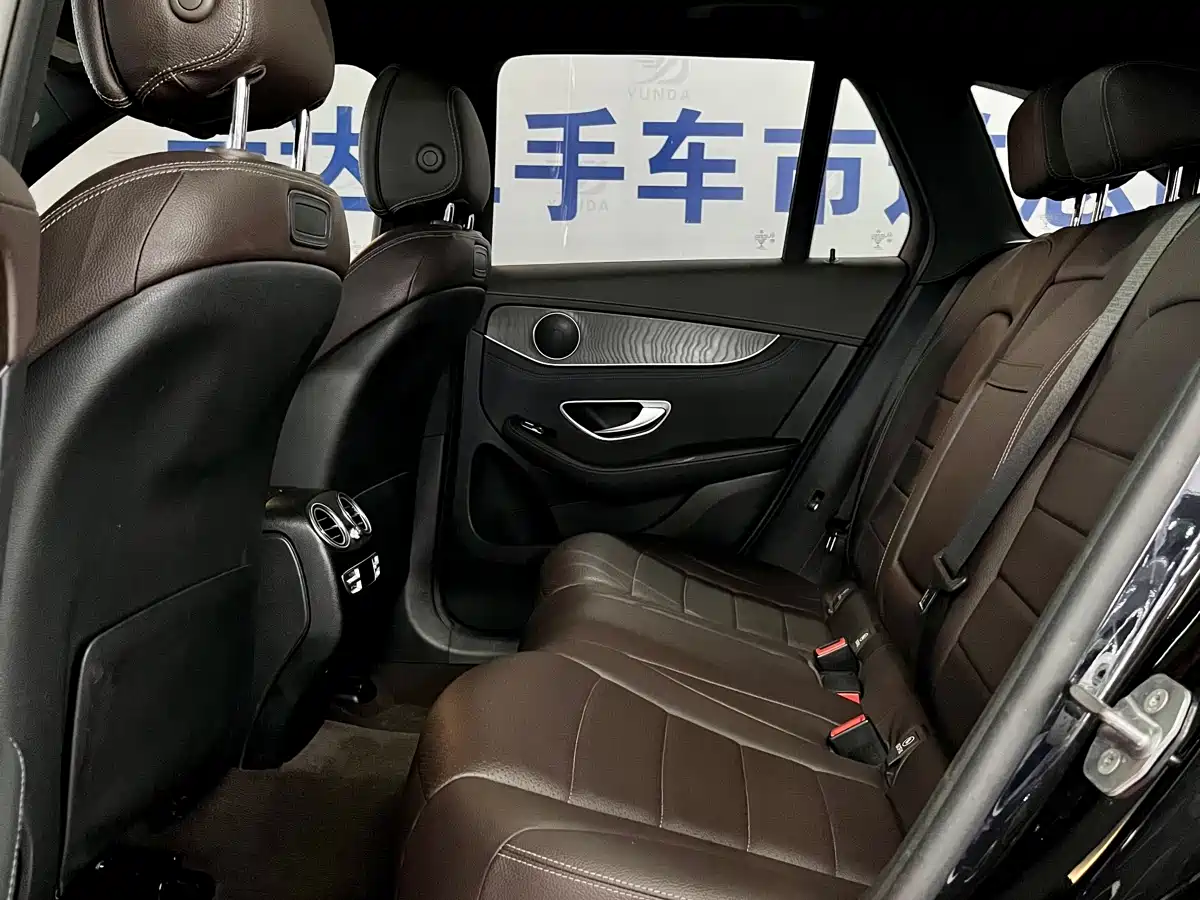 Mercedes-Benz GLC 2017 GLC 300 4MATIC Dynamic фото 12