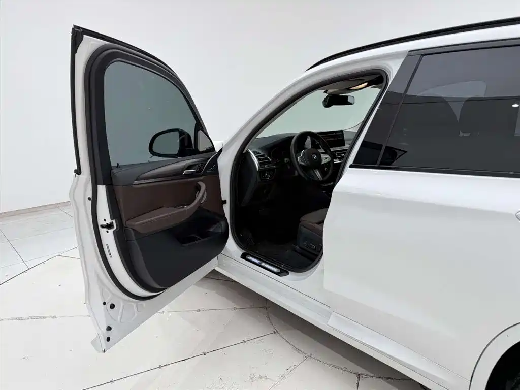BMW X3 2023 Facelift xDrive30i Leading M Night Package фото 13