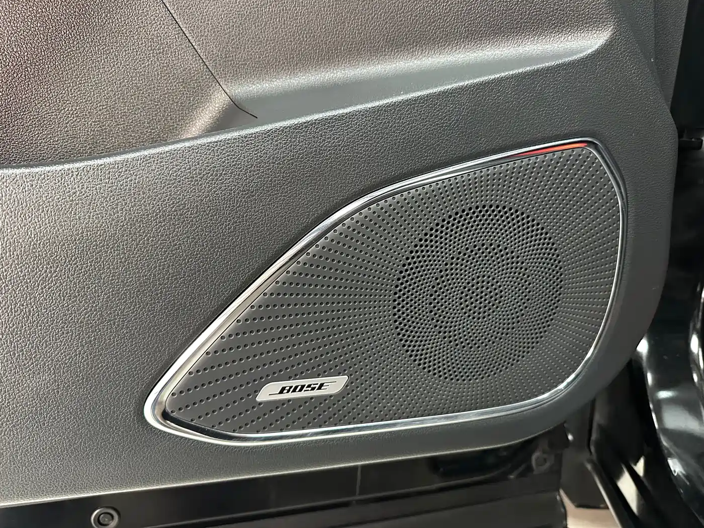 Hongqi HS5 2022 Facelift 2.0T Smart Flag Enjoyment Edition фото 11