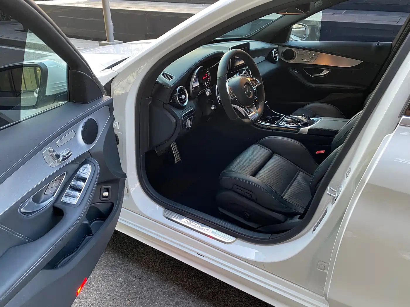 Mercedes-Benz C-Class AMG 2015 AMG C 63 фото 7