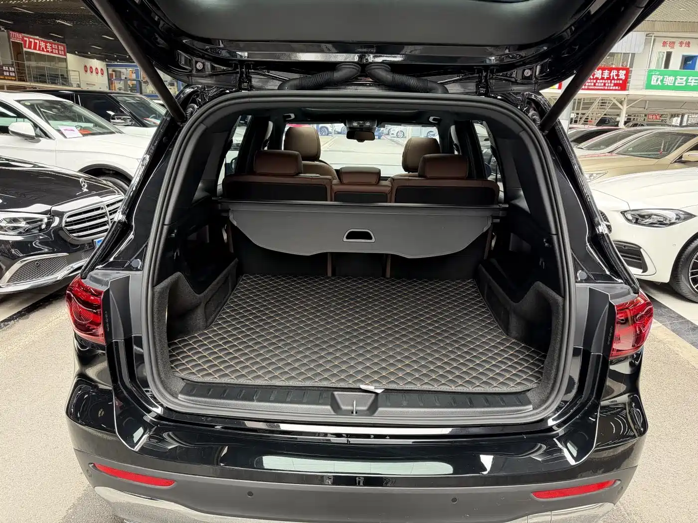 Mercedes-Benz GLB 2024 Facelift GLB 220 Dynamic фото 32