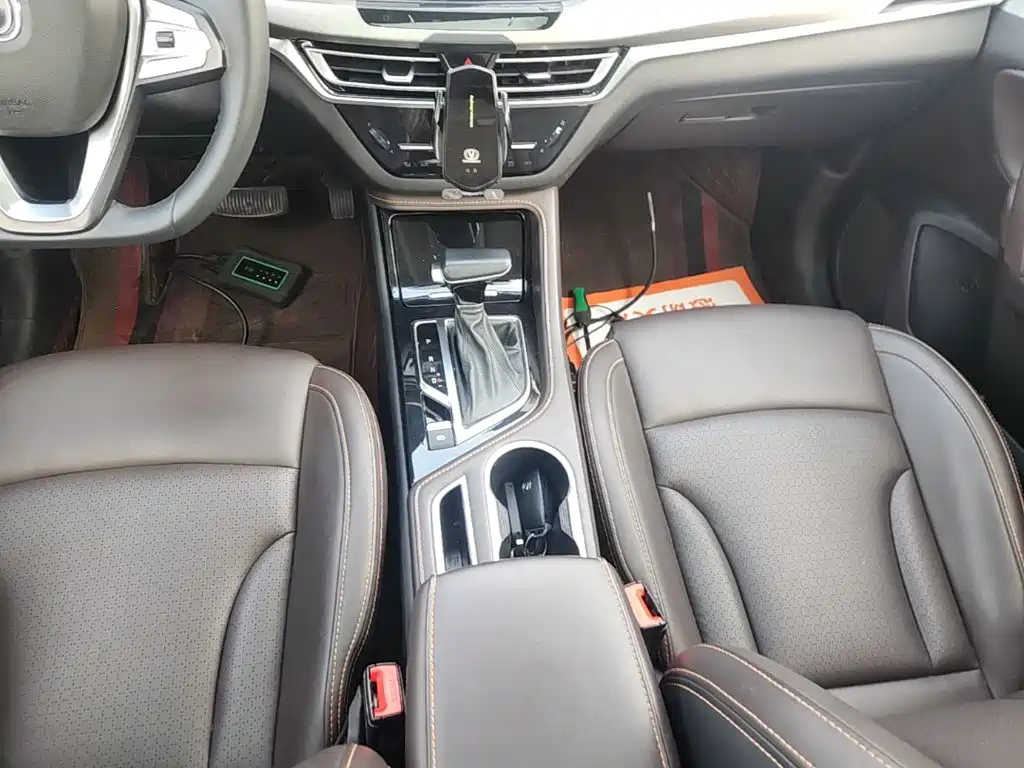Changan CS35 PLUS 2019 2018 1.6L Automatic Smooth Connect China V