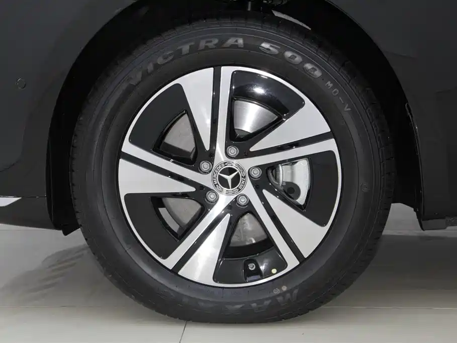 Mercedes-Benz Vito 2024 2.0T Business 7-Seater фото 38