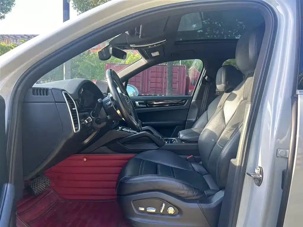Porsche Cayenne New Energy 2019 Cayenne E-Hybrid 2.0T фото 4